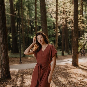 OLIVIA linen wrap dress. Linen dress with pockets
