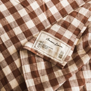 Linen flat sheet in Brown Gingham. Linen bedspread