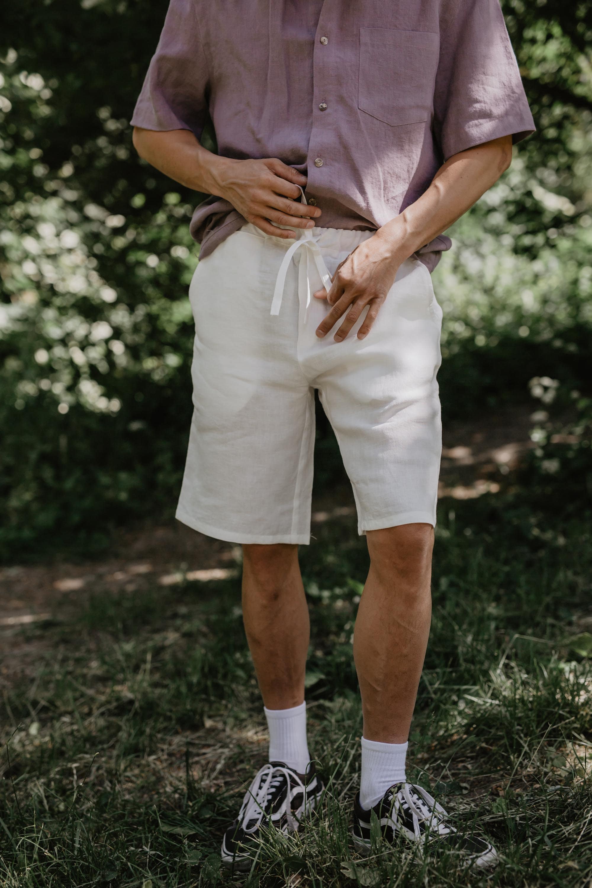 エルメス HERMES　ショートパンツ　麻 HERMESのメンズ向けクラシックリネンショートパンツ。メンズ用
