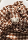 Brown gingham linen fitted sheet. Queen linen fitted sheet. Checkered fitted sheet