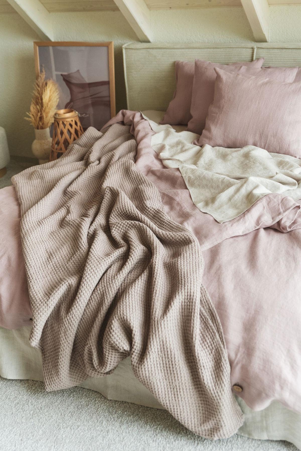 Rosy Brown waffle bed throw. Linen waffle blanket. Beige linen blanket