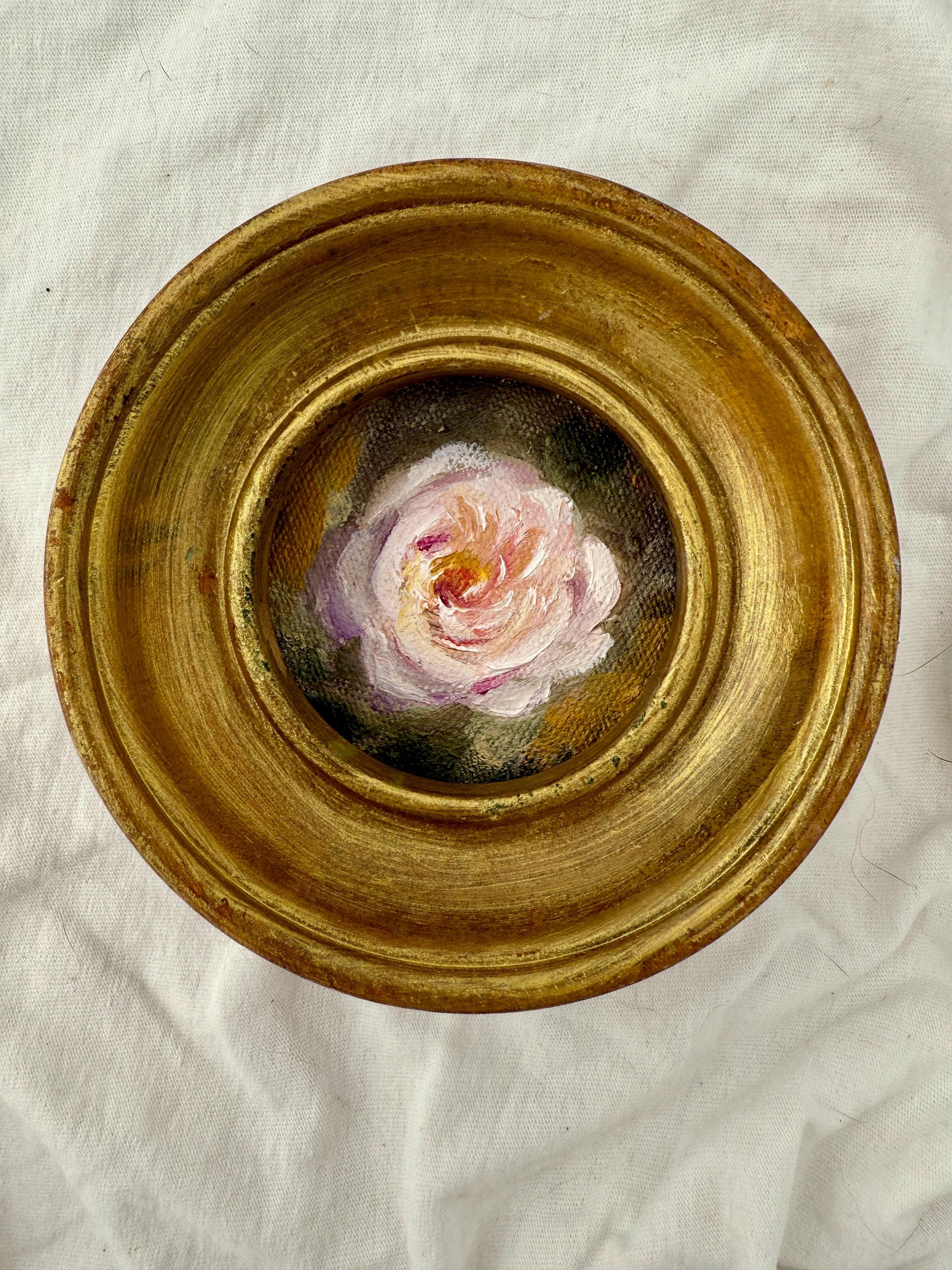 ヴィンテージゴールドフレームのミニチュアピンクのバラの油絵