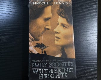 Cumbres borrascosas de Emily Brontë (VHS, 1997) Nueva edición sellada de Binoche & Fiennes