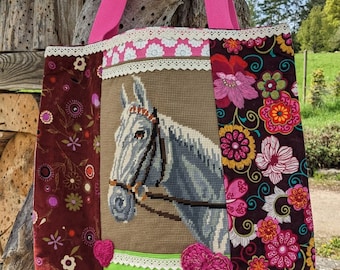 Bolsa de caballo, bordada, tapiz, mezcla y combina, reciclaje.