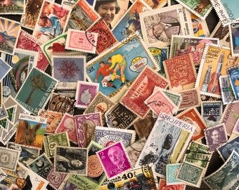 100's of Vintage International Cancelled Stamps - All off paper, great selection, perfect for craft projects and collecting