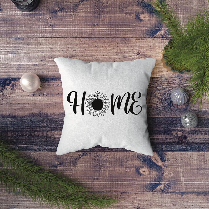 pillow mockup of sunflower design