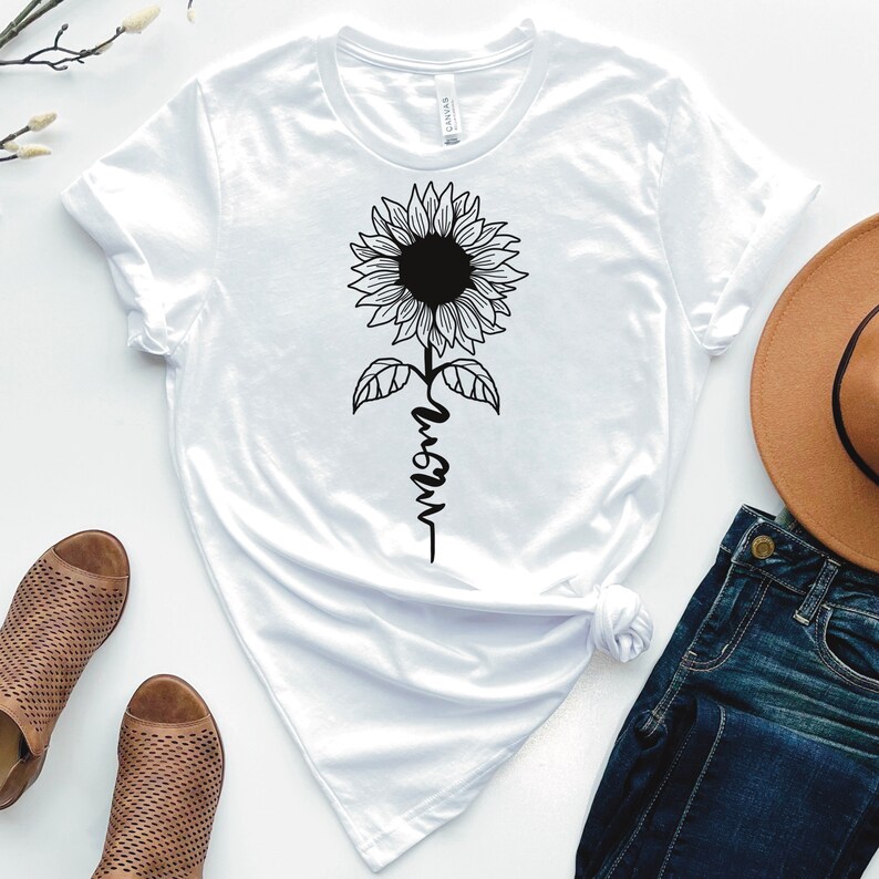 10 hand-drawn mom flower designs in svg and png formats. digital download only.