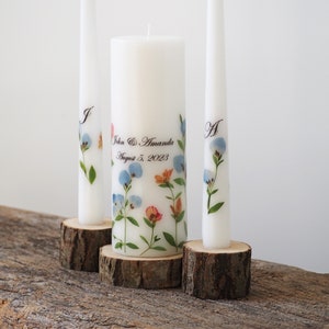 Set di candele Unity personalizzato con veri fiori secchi, candele e portacandele per cerimonie nuziali estive with dark holders