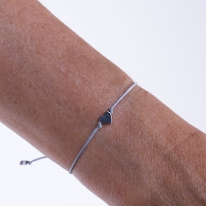 verstellbares kleines Herz Armband, Wish Armband, Hämatit Herz, Freundschaft Geschenk, Brautjungfer Geschenk, Boho Kordel Armband, Valentines Armband.