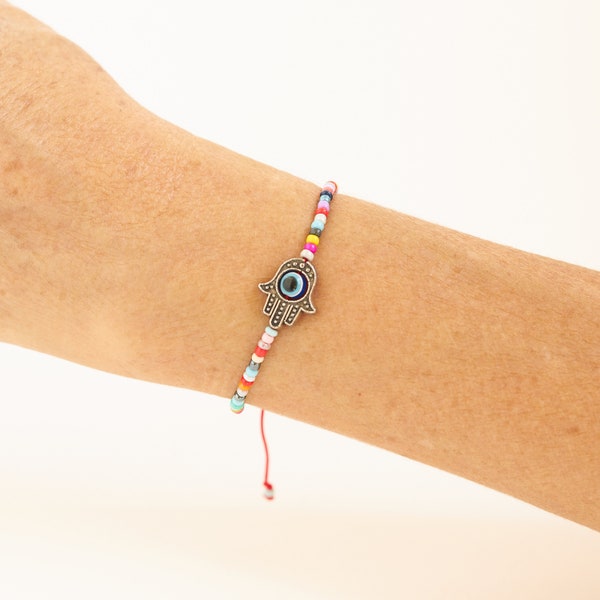 Seed beads bracelet with hamsa hand and evil eye, Handmade bracelet for daily wear, yoga lover protection gift, Hand of fatima with evil eye