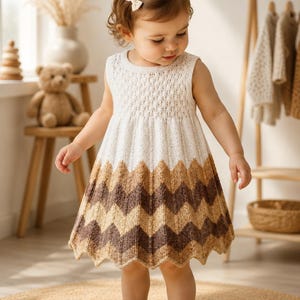 Molde de tricô para vestido de bebê com renda chevron: modelo de verão para iniciantes (PDF)