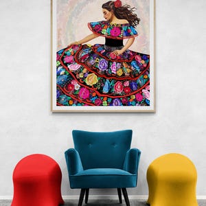 以下が含まれることがあります： カラフルな花柄の刺繍が施されたドレスを着た女性の絵画。彼女は踊っているようなポーズで立っています。背景は柔らかなパステルカラーです。