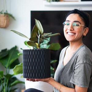 Planter Pot With Drainage, Charcoal Black Mica Design for Small and Large Plants [Water Plate Included] Outdoor and Indoor use Plant Pot