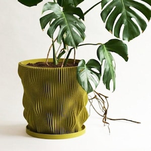 Planter Pot With Drainage, Pear Green Wave Design for Small and Large Plants [Water Plate Included] Outdoor and Indoor use Plant Pot