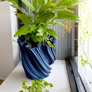 Planter Pot With Drainage, Deep Blue Fractal Design for Small and Large Plants [Water Plate Included] Outdoor and Indoor use Plant Pot