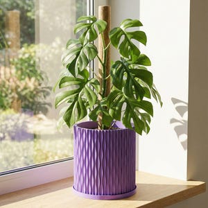 Cache-pot design lavande en mica avec drainage et plaque à eau