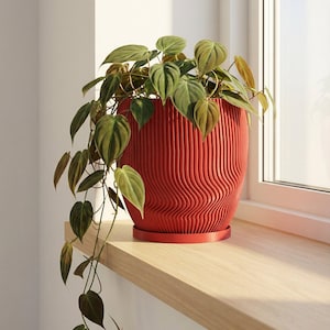 Pot de fleurs rouge lave avec système de drainage et plaque Risa design Risa