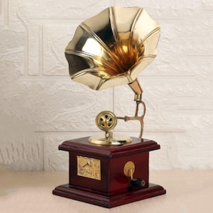 Handcrafted Vintage Gramophone Showpiece, Antique Brass Horn Phonograph Wooden Sculpture for Living Room Decor, Christmas Gift