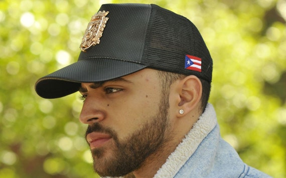 Peligro Sports Dominican Republic Shield Snapback Cap - Gray With Full Color Embroidery (Dominican Pride) - View #7