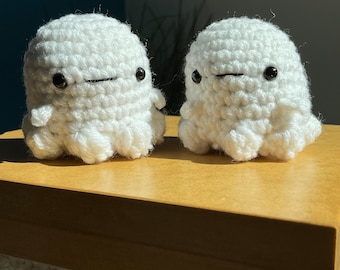 Crochet Ghost Plush – Small Handmade Amigurumi – Cute Desk Buddy Gift