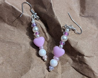 Pendientes colgantes de corazón de lavanda hechos a mano