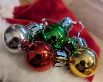 Pendientes colgantes con adornos navideños Mix and Match
