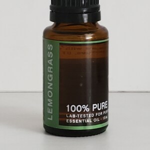 Essential Oil of LEMONGRASS 15ml image 2