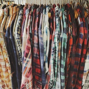 MYSTERY FLANNEL *** Unisex Flannel, Button Down Flannel Shirt, Cozy Plaid Flannel, Oversized Flannel  Men&#39;s XL. Trendy Flannel