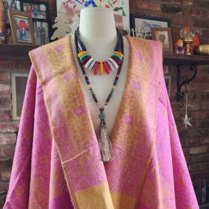 Yak Wool Shawl, Chunky Scarf, Throw Blanket, Paisley & Floral prints reversible handloom Soft Wool Shawl, Soft oversized outfit.