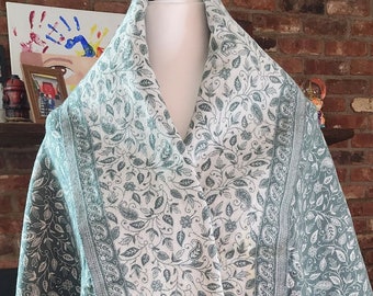 Yak Wool Shawl, Chunky Scarf, Throw Blanket, Paisley & Floral prints reversible handloom Soft Wool Shawl, Soft oversized outfit.