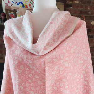Yak Wool Shawl, Chunky Scarf, Throw Blanket, Paisley & Floral prints reversible handloom Soft Wool Shawl, Soft oversized outfit.