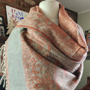 Yak Wool Shawl, Chunky Scarf, Throw Blanket, Paisley & Floral prints reversible handloom Soft Wool Shawl, Soft oversized outfit.