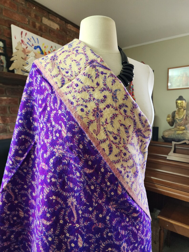 Yak Wool Shawl, Chunky Scarf, Throw Blanket, Paisley & Floral prints reversible handloom Soft Wool Shawl, Soft oversized outfit. image 9