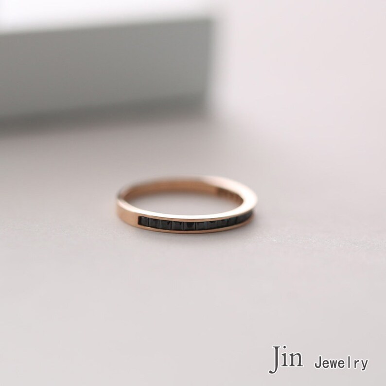14k goldrose gold ring.