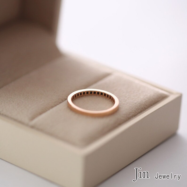 14k goldrose gold ring.