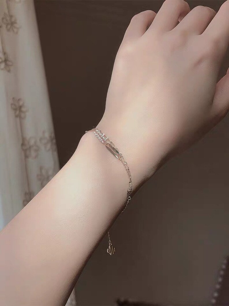 14k gold bracelet.