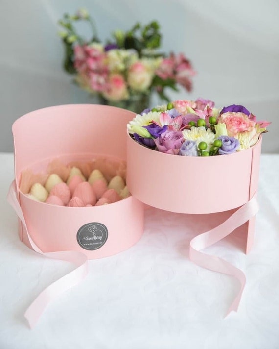 Double Layer ROUND Shaped Flower Gift Box 8025 flowers NOT Etsy