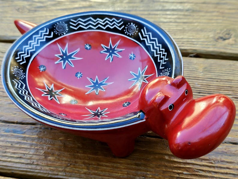 Bol de esteatita con forma de hipopótamo (18 cm de largo), plato para baratijas con forma de hipopótamo, joyero de piedra tallada a mano con forma de hipopótamo, decoración de dormitorio para amantes de los hipopótamos, Comercio Justo de Kenia Red #4