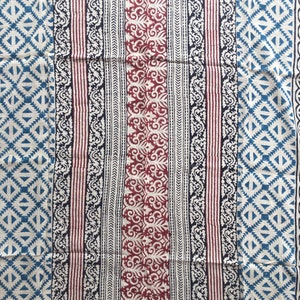 Indian Handmade Soft Voile Cotton Loose Craft Sewing By The Yard Fabric Throw Ethnic Light Weight Dressmaking Running Beautiful Floral Print