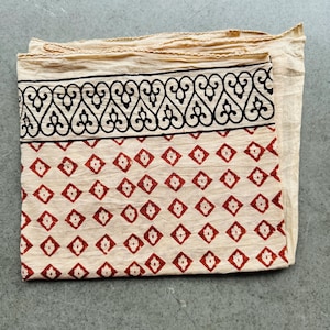 Hand Printed Cotton Scarf: Jaipur Block Print Sarong - 1x1 Yard