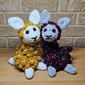 Berry Llama Crochet Pattern