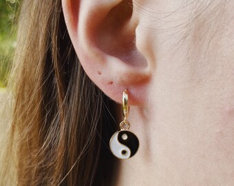 minimal earring small earring little earring symbolic earring one silver dangle gift for him One clip-on yin yang dangle mens earring