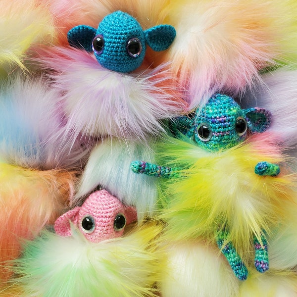 Pom Sprite crochet pattern, amigurumi, USA/English, bendable fantasy doll, elf, pompom, keychain, fantasysprites design