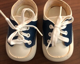 navy blue saddle shoes