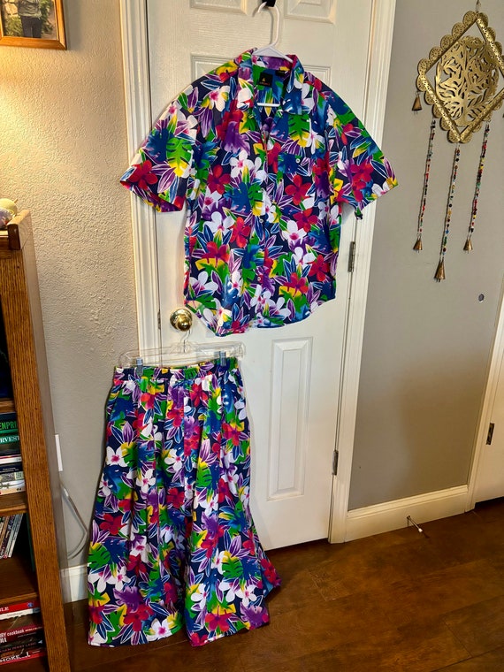 Vintage Liz Wear shirt and skirt set bright flora… - image 2