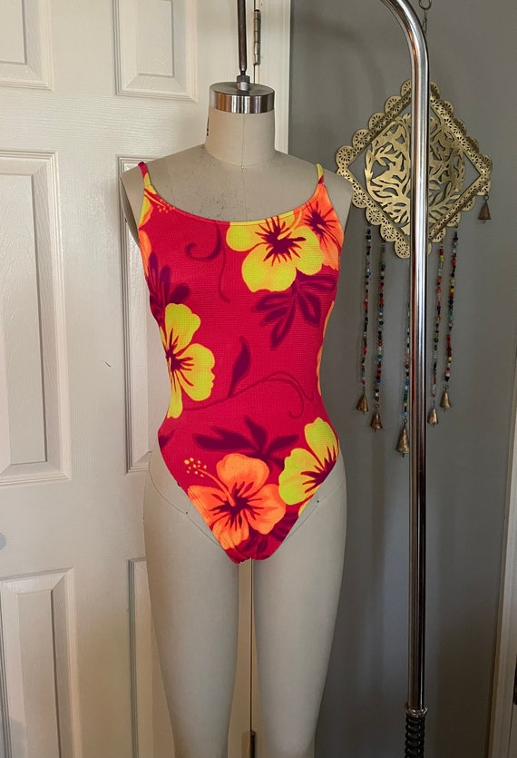 Vintage 90s brightly colored high cut floral Hawai
