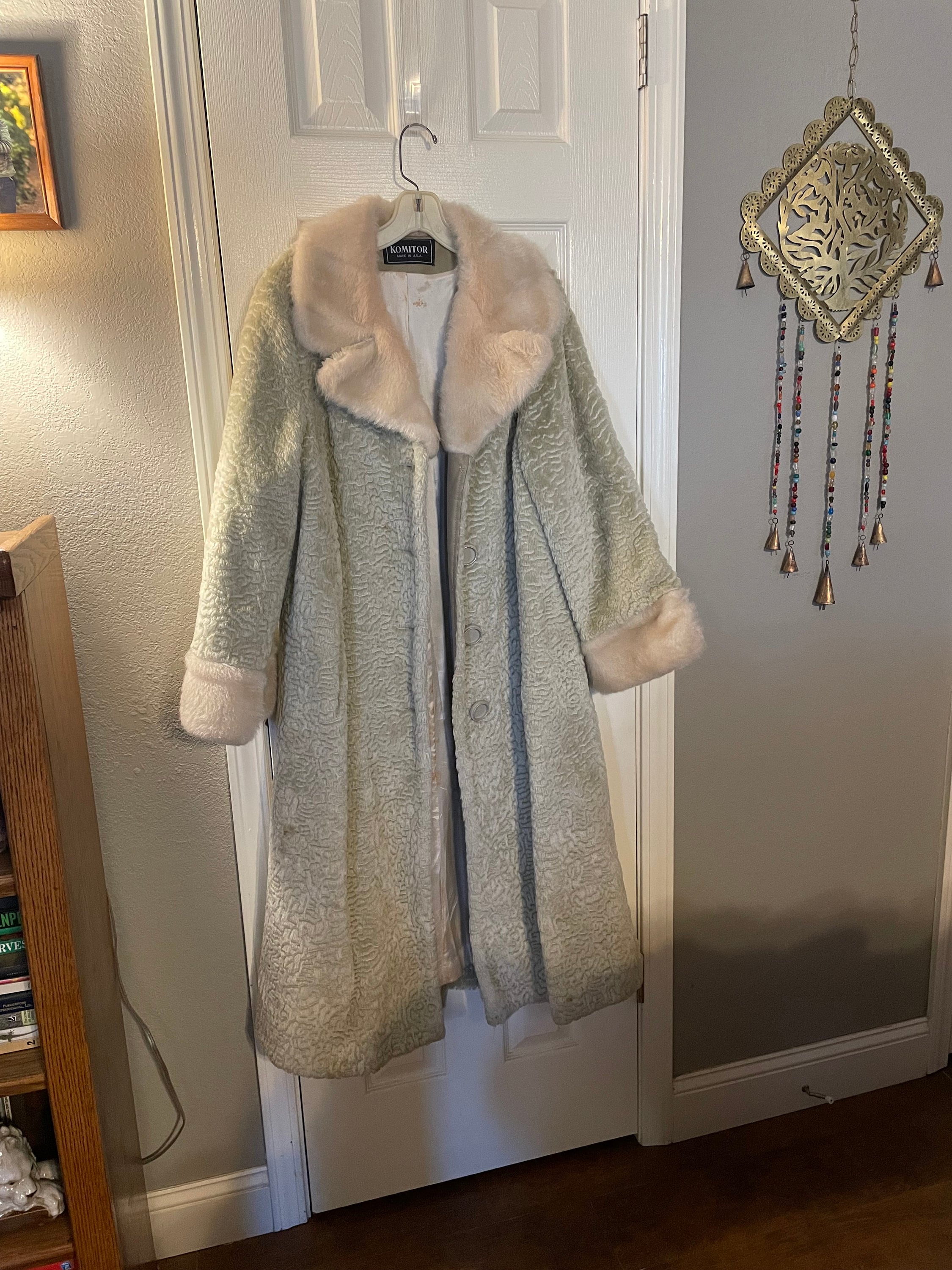 Komitor clearance fur coat