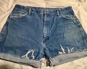 Vintage cut off Wrangler Jean shorts