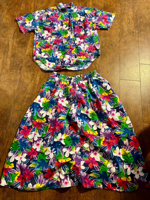 Vintage Liz Wear shirt and skirt set bright flora… - image 1