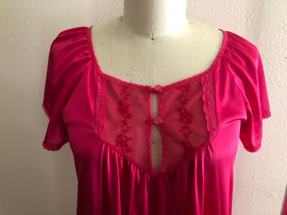 Vintage 70s/80s JCPENNEY magenta pink night gown … - image 4